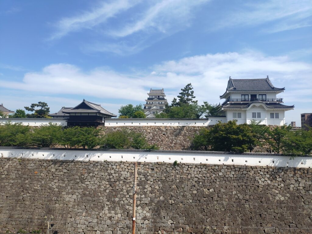 福山城・新幹線ホームから
